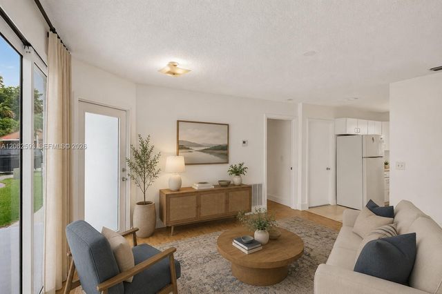 941 SW 7th Place, Florida City, FL 33034