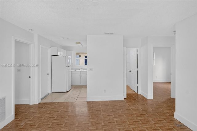 941 SW 7th Place, Florida City, FL 33034