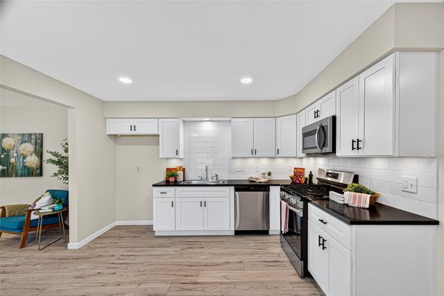 13822 Northlake Drive, Houston, TX 77049