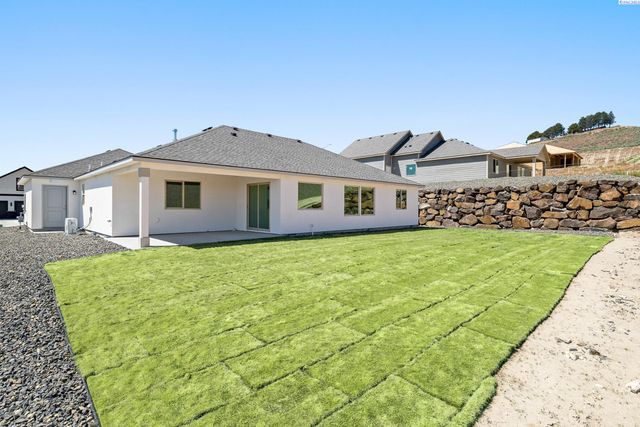 2903 S Osborne St, Kennewick, WA 99338