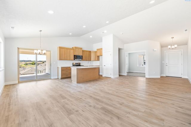 2903 S Osborne St, Kennewick, WA 99338