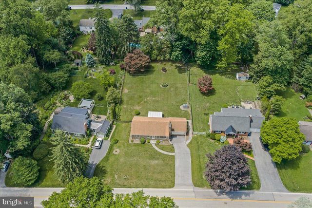 820 SPRUCE AVE, West Chester, PA 19382