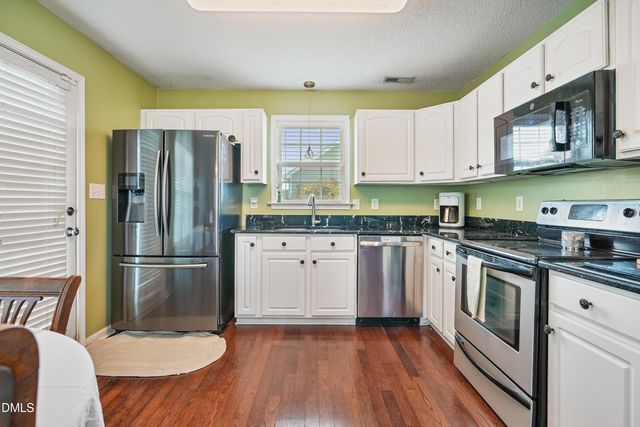 201 Bishop Lane, Dunn, NC 28334