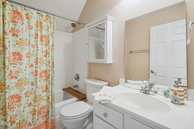 201 Bishop Lane, Dunn, NC 28334