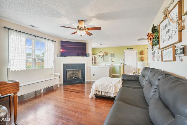 201 Bishop Lane, Dunn, NC 28334