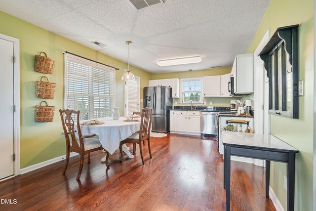201 Bishop Lane, Dunn, NC 28334