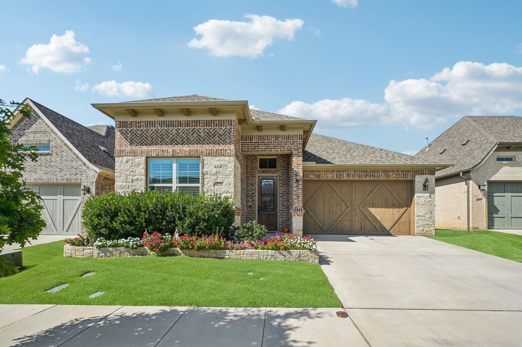 325 Arrowhead Pass, Keller, TX 76248