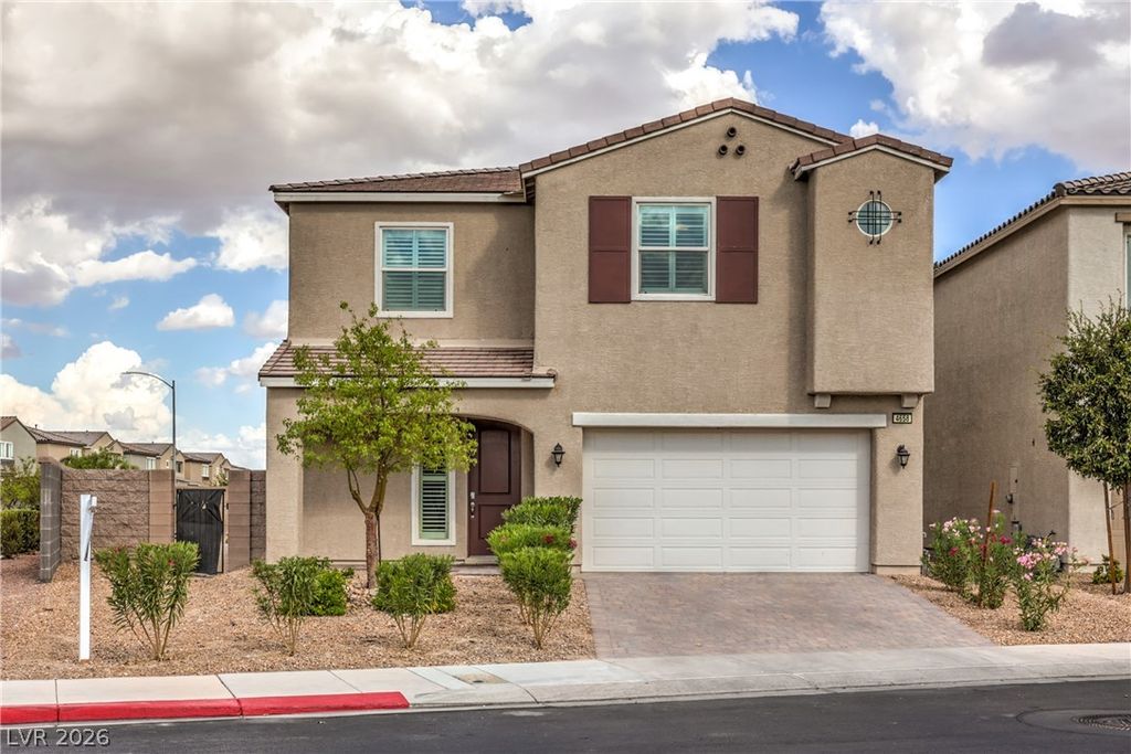 4658 Chestnut Tiger Street, North Las Vegas, NV 89031 — photo 2
