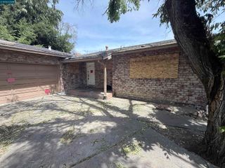 93 Mackie Dr, Martinez, CA 94553