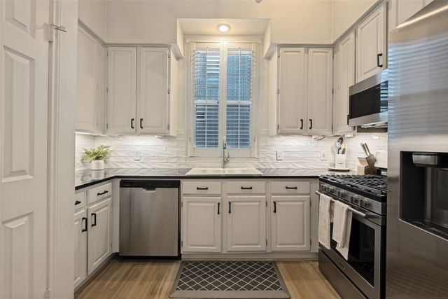 4231 Holland Avenue A, Dallas, TX 75219