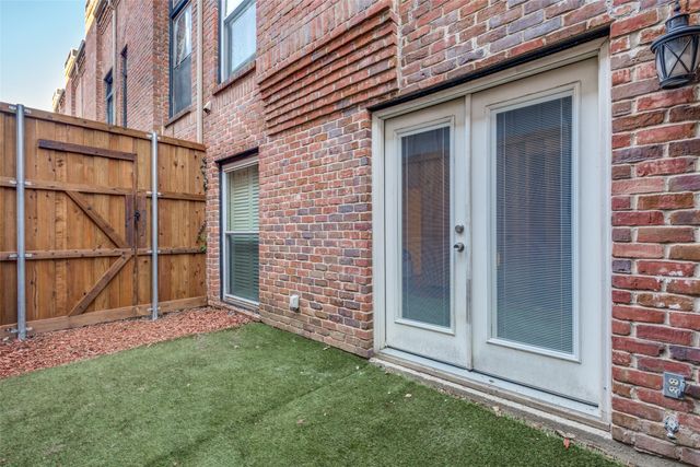 4231 Holland Avenue A, Dallas, TX 75219