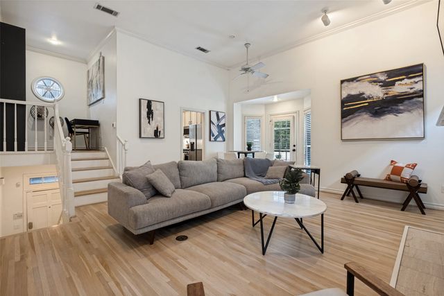 4231 Holland Avenue A, Dallas, TX 75219