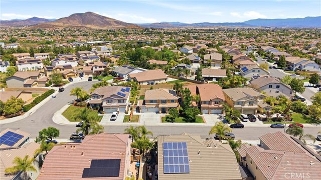 35160 Hulihee, Winchester, CA 92596