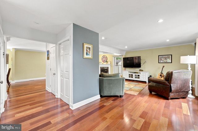 105 UNION MILL TER, Mount Laurel, NJ 08054