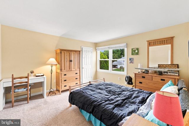 105 UNION MILL TER, Mount Laurel, NJ 08054