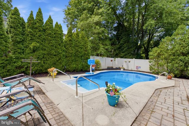 105 UNION MILL TER, Mount Laurel, NJ 08054