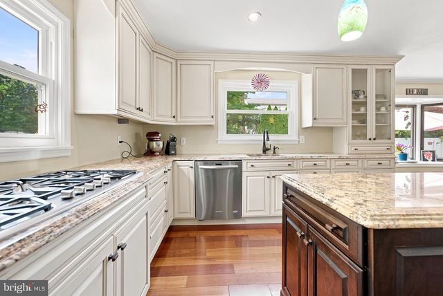 105 UNION MILL TER, Mount Laurel, NJ 08054