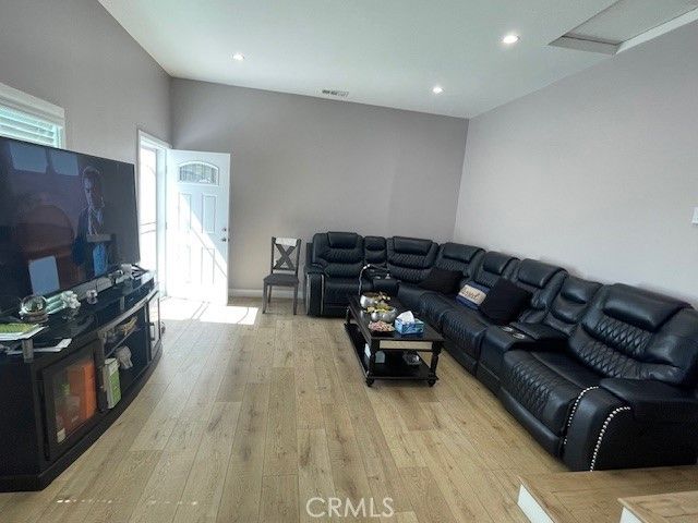 10802 Crockett Street, Sun Valley, CA 91352