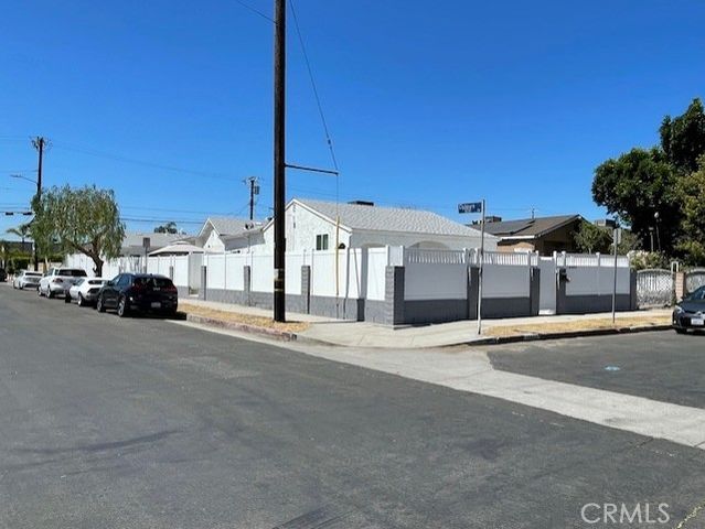 10802 Crockett Street, Sun Valley, CA 91352