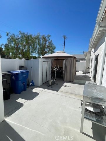 10802 Crockett Street, Sun Valley, CA 91352