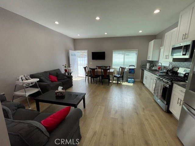 10802 Crockett Street, Sun Valley, CA 91352