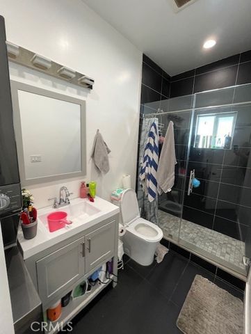 10802 Crockett Street, Sun Valley, CA 91352