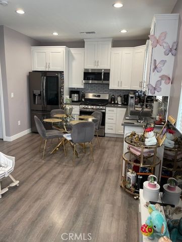 10802 Crockett Street, Sun Valley, CA 91352