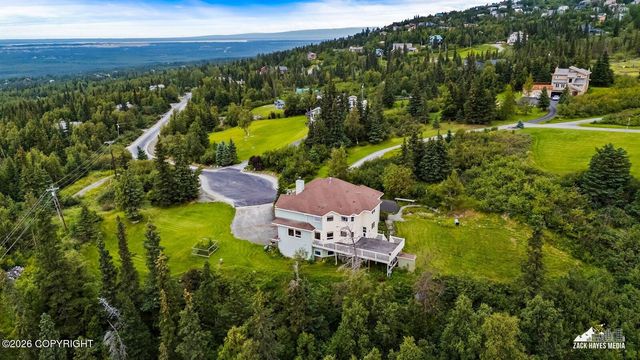 11800 Trails End Road, Anchorage, AK 99507