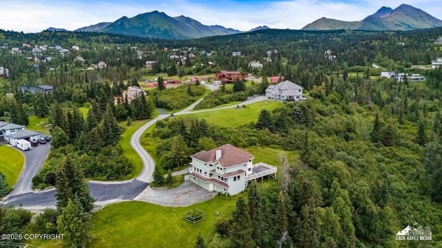 11800 Trails End Road, Anchorage, AK 99507