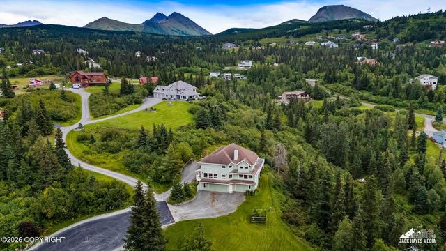 11800 Trails End Road, Anchorage, AK 99507