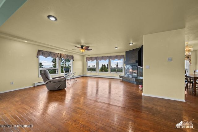11800 Trails End Road, Anchorage, AK 99507