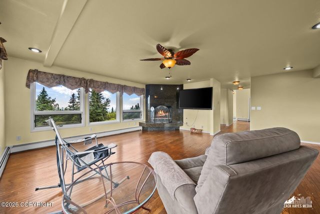 11800 Trails End Road, Anchorage, AK 99507