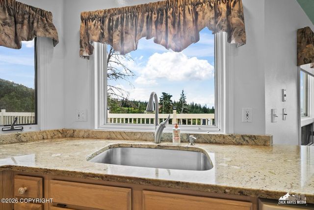 11800 Trails End Road, Anchorage, AK 99507