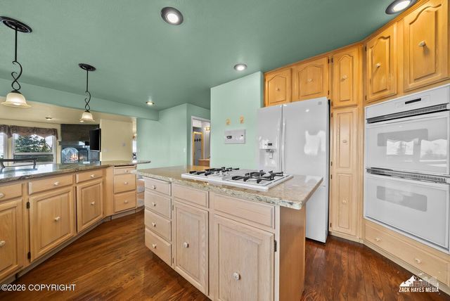11800 Trails End Road, Anchorage, AK 99507