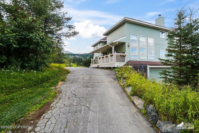 11800 Trails End Road, Anchorage, AK 99507