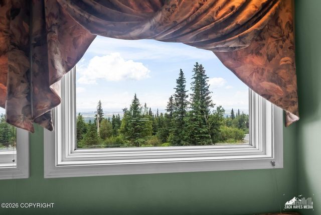 11800 Trails End Road, Anchorage, AK 99507