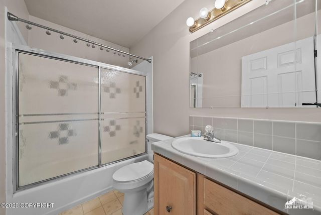 11800 Trails End Road, Anchorage, AK 99507