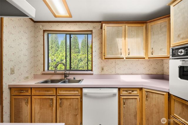 5212 Yakima Lane SE #104, Lacey, WA 98503