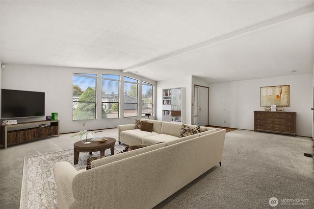 5212 Yakima Lane SE #104, Lacey, WA 98503