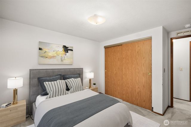 5212 Yakima Lane SE #104, Lacey, WA 98503