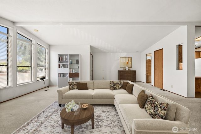 5212 Yakima Lane SE #104, Lacey, WA 98503