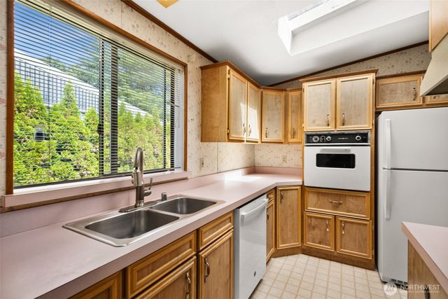 5212 Yakima Lane SE #104, Lacey, WA 98503