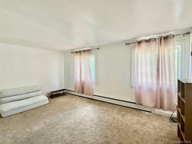 17 N Aspen Road, Middletown, NY 10940