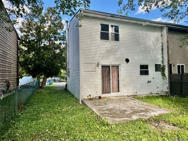 17 N Aspen Road, Middletown, NY 10940