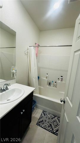 8748 Crestwood Hills Street, Las Vegas, NV 89113