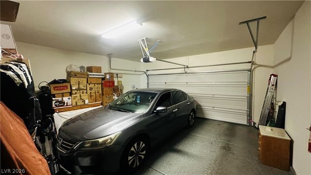 8748 Crestwood Hills Street, Las Vegas, NV 89113