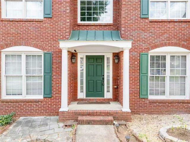 1832 Shores Ridge Court, Suwanee, GA 30024