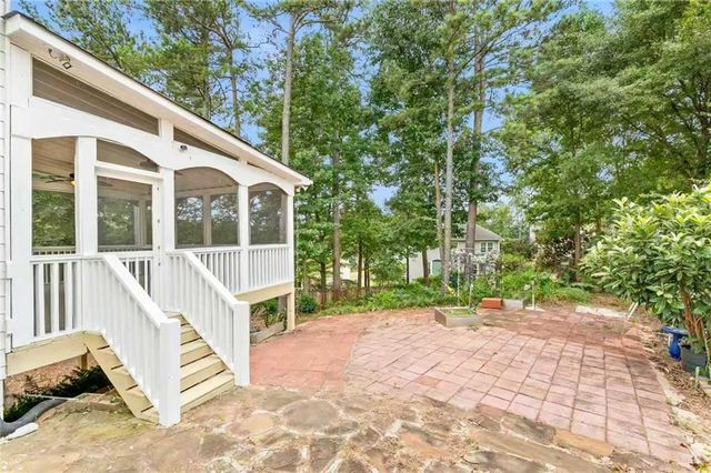 1832 Shores Ridge Court, Suwanee, GA 30024