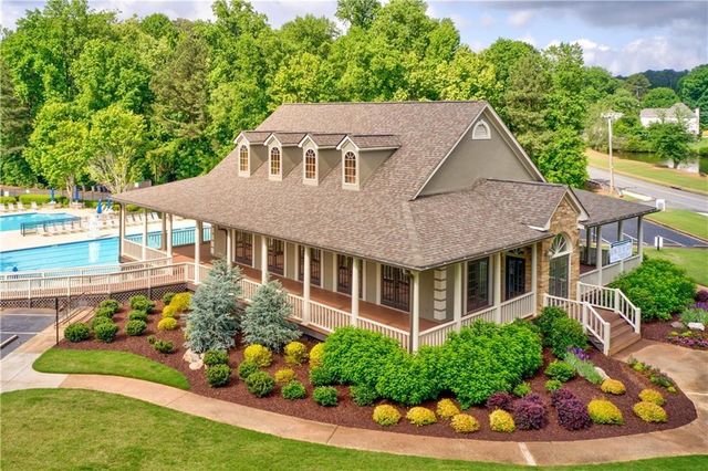 1832 Shores Ridge Court, Suwanee, GA 30024
