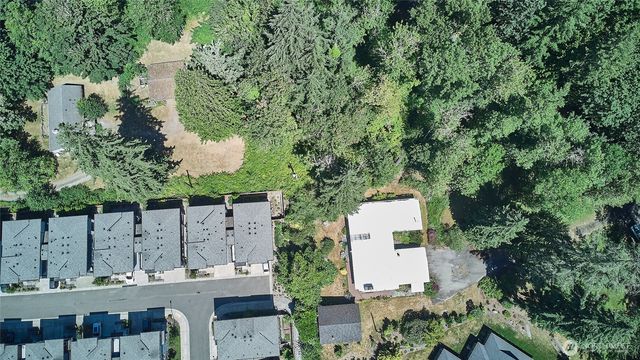 8209 144th Place SE, Newcastle, WA 98059